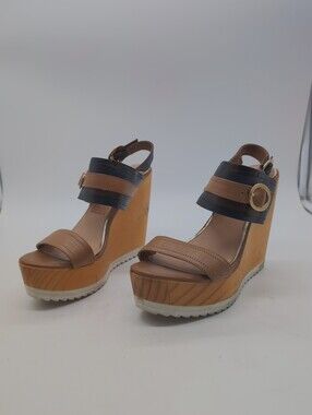 ​Claudio Rocco Two-Tone Wedge Sandals - Size 7.5 (24.5 MEX)
